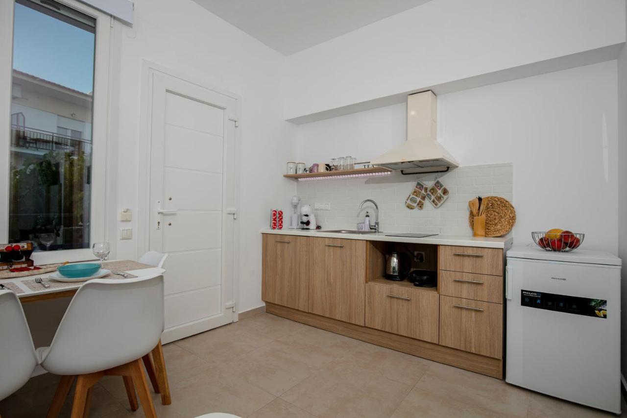 Rilassunte Luxury Apartments Potos Bagian luar foto